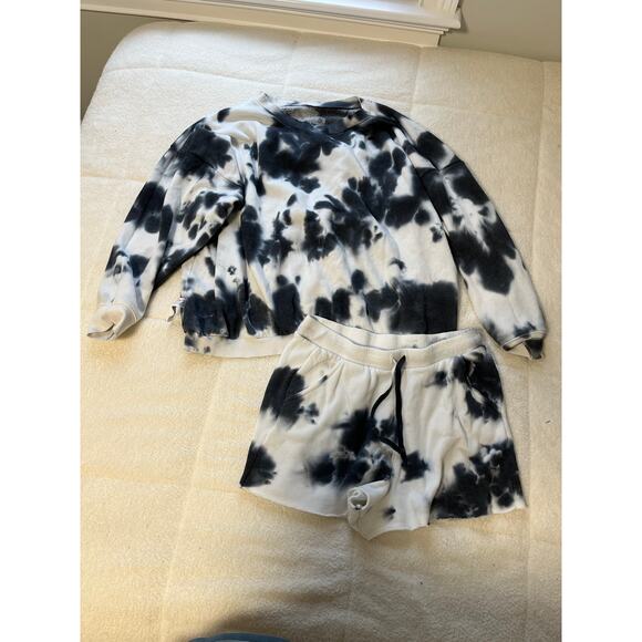 Free people Sweaters - Free People Kelly Washed Set 2 Piece Tie Dye Sweatshirt Shorts Black Combo m